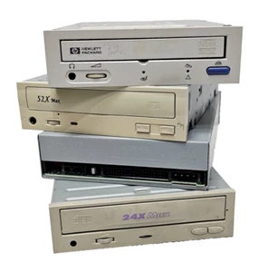 2 Stück IDE PC CD Laufwerk Intern für Win.95 98 XP Computer CD-ROM 5,25" Weiß - Afbeelding 1 van 6