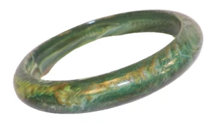 Green Bangle Bracelet Vintage Plastic Marbelized Cream Gold Pretty #16 - Picture 1 of 3