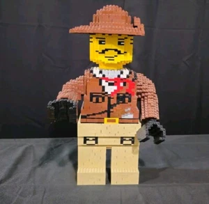 Lego Johnny Thunder Orient Expedition Adventurers BigFig Sculpture Glued Model - Picture 1 of 3