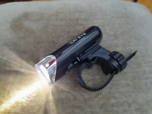 Cateye Opticube EL-135 front bike light with quick release & 3 leds .