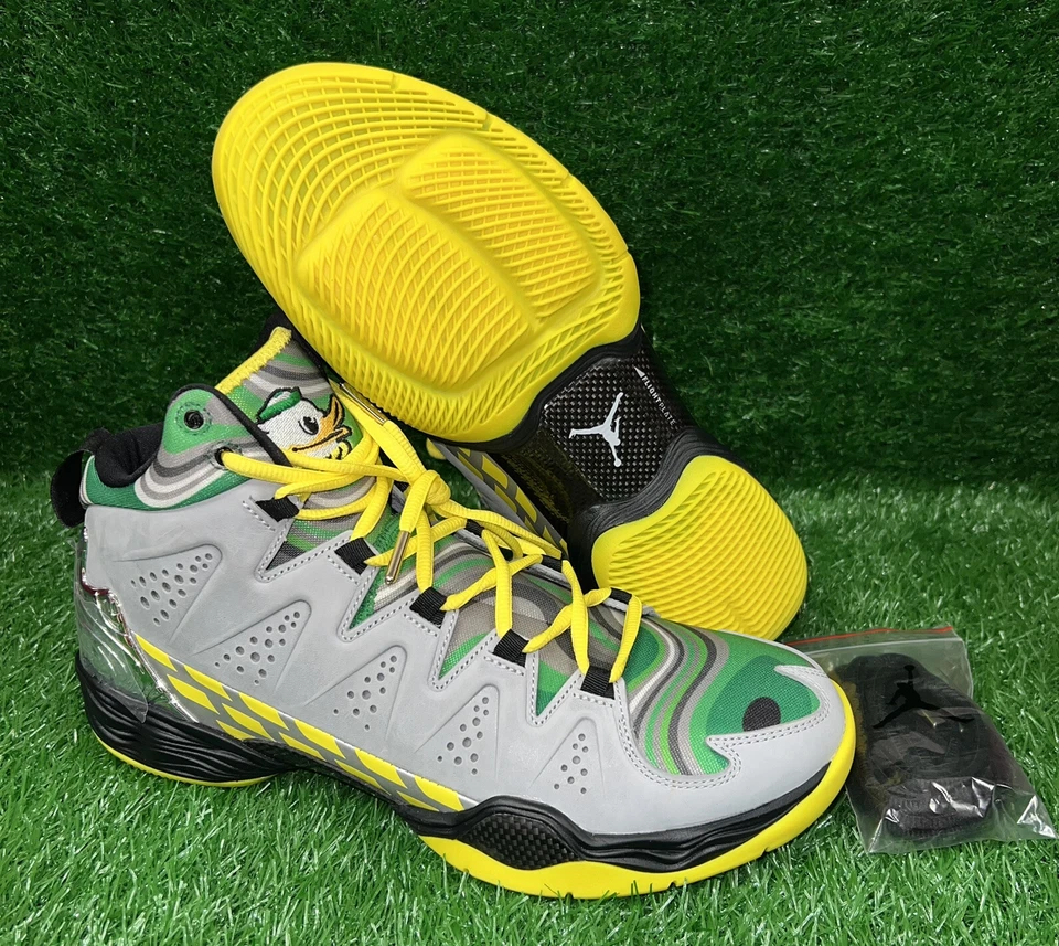Nike Air Jordan Oregon Ducks Team Issued Melo M10 Size 11 New Sample PE - Image 1 of 4