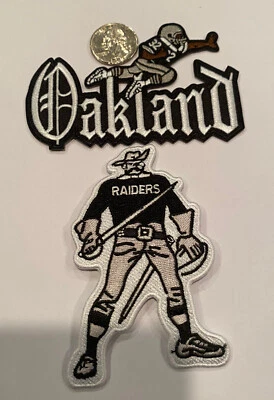 (2) PARCHES VINTAGE DE HIERRO SOBRE PARCHE BORDADO OAKLAND RAIDERS. ¡HERMOSO!! Foto 1 de 3