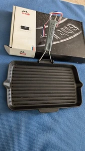 Staub Tragbarer klappbarer Gusseisen Grill | 34 x 21 cm | 13,5" x 8,5", Mattschwarz - Bild 1 von 4
