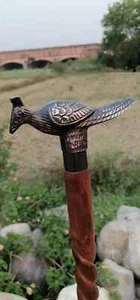 Bastón de madera antiguo vintage de latón macizo estilo pavo real con mango de cabeza - Imagen 1 de 7