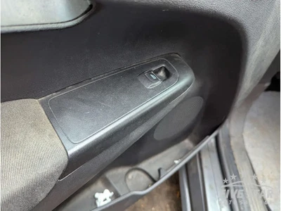 Interruptor de control de ventana eléctrico Ford Transit Courier botón delantero izquierdo 2019 4/5 puertas Foto 1 de 3