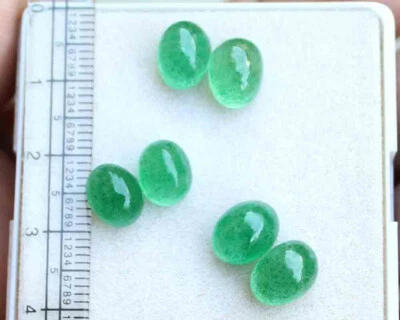 16.80 Ct 7*9 Mm Natural Green Aventurine Polished oval cabochon gemstone Brazil - Image 1 of 3