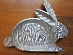 Plato de baratija de conejo metal de aluminio pulido hecho en India - Imagen 1 de 4