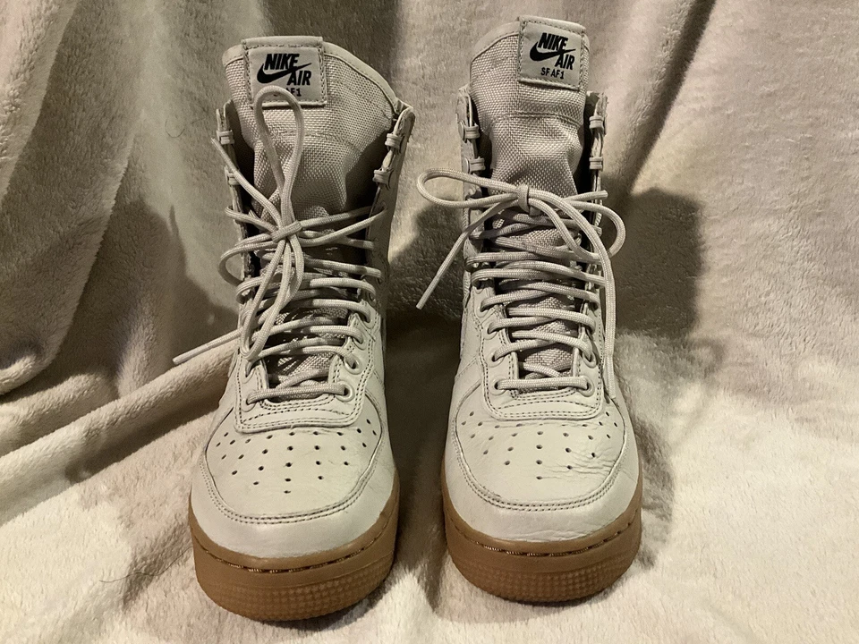 Size 6.5 - Nike SF Air Force 1 High Light Bone W - Image 1 of 4