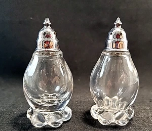 VTG Imperial Glass Candlewick Small Salt & Pepper Shakers Ball Footed Clear 50s - Picture 1 of 7