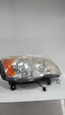 Conjunto de faros derechos usados se adapta a: Chrysler Town & Country 2013 exc. automático Foto 1 de 4
