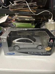 LG347 WELLY Collection 2425W 1/24 Voiture Mercedes Benz C-Class Sports Coupe New - Picture 1 of 4