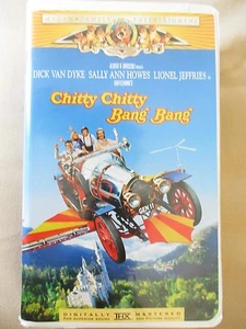 CHITTY CHITTY BANG BANG / 1968 / DICK VAN DYKE RARE VHS MOVIE MUSICAL - Picture 1 of 2