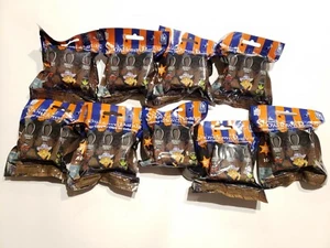 Showdown Bandit Collector Clips Blind Bag Pack - Mini Figure Keychain Lot Of 9 - Picture 1 of 3