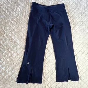 Lululemon Gather And Crow Crop Midnight Blue Women’s Size 8 High Waist - Picture 1 of 11