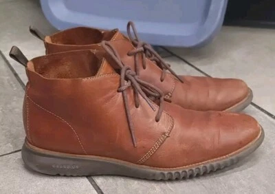 Bota Cole Haan 2.ZeroGrand Chukka tamanho 11M couro marrom britânico estilo Java C26944 - Imagem 1 de 4
