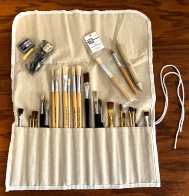 Lote de Suministros de Artista de Arte de Colección Cepillos Plantilla Carbón Pinceles Organizador de Lona Foto 1 de 4