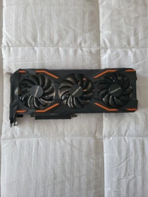 Tarjeta de gráficos Gigabyte NVIDIA GeForce GTX 1080 8 GB GDDR5X GV-N1080D5X-8GD Foto 1 de 4