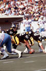 Pittsburgh Steelers Terry Bradshaw in action looks over the defens- Old Photo