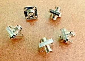 QTY 5 FC-FC/PC Square Flange Fiber Optic Adapter Coupler Connectors - Afbeelding 1 van 1
