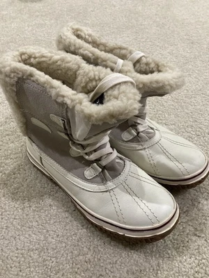 Pajar Women's Boots EUR size 39 - Image 1 of 4