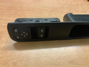 Mercedes Sprinter W907 Right O/S Electric Window Switch Control A9079054607 ZGS - Picture 1 of 5