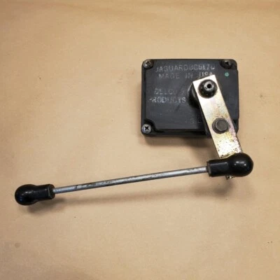 捷豹 XJ6 XJ12 XJ40 骑行水平传感器 DBC6170 Delco 产品原装原始设备制造商 — 第 1/4 张图片