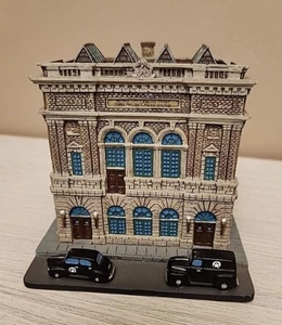 1994 Danbury Mint Classic American Police Stations 3rd Precinct New Orleans NICE - Picture 1 of 5