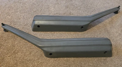 Pontiac Firebird Camaro 1982-1992 reposabrazos puerta tirador par gris OEM Foto 1 de 4
