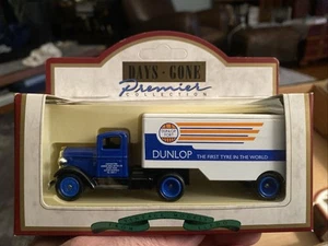 1935 Ford 3 Ton Dunlop Truck No. 67000 Days Gone Vintage 1:64 Diecast (NEW) - Picture 1 of 4