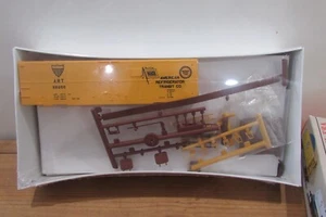 HO Scale Walthers 932-2552 40' Meat Reefer ART #26256 Kit Wal4521 - Picture 1 of 3