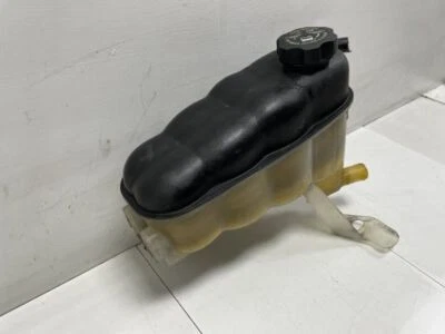 CHEVROLET SUBURBAN 1500 2012 5.3L RESERVATÓRIO DE LÍQUIDO DE ARREFECIMENTO Ajuste 07-19 SIERRA 2500 PICKUP - Imagem 1 de 4