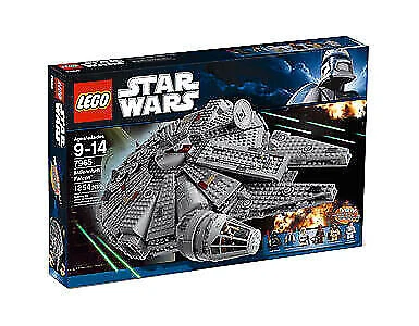 LEGO Star Wars: Millennium Falcon (7965) - image 1 of 1