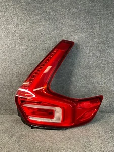 2019-2024 Volvo XC40 Right LED Tail Light 💡 31446791 OEM 🔧 - Picture 1 of 19