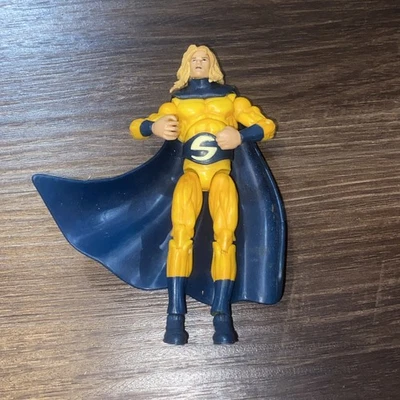 4,5 pulgadas. Figura de acción Hasbro Sentry Marvel Universe Vintage 2009 Foto 1 de 4