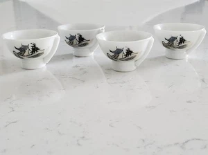 Juego pequeño de 4 tazas sake sake pagoda vintage japonesas Japón KamoTsuru usadas - Imagen 1 de 19