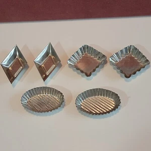 6 Vintage Miniature Metal Tin Molds Tart Shells Candy Baking Soap Crafts - Picture 1 of 8