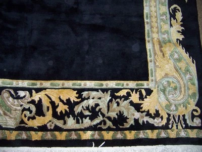 Tibetan hand woven carpet  good wool and good condition 8 ft x 10ft 6 in - Image 1 of 2