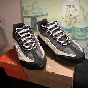 Nike Air Max 95 BIANCO/BIANCO NERO 2005 da uomo taglia 7,5 rare 609048-111 vintage NUOVE - Foto 1 di 18
