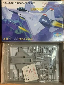 1/144 Modern Prototype : Lockheed YF-22 Lightning II [USAF] #01331: TRUMPETER - Picture 1 of 1
