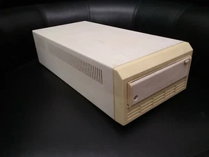 Tandberg Data TDC 3820 50-Pin SCSI Internal Tape Drive in Panther Enclosure - Afbeelding 1 van 3