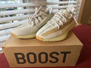 Adidas Yeezy boost 350 V2 hyperspace size 6.5 NIB - Picture 1 of 5
