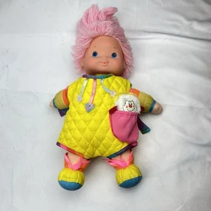 Rainbow Brite Baby Tickled Pink Twink White Baby Sprite & Marsupio 1983 Vintage - Foto 1 di 15