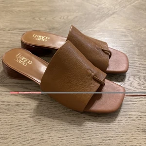 Franco Sarto Loran Damen-Ledersandalen cognacfarben Größe 8,5 Medium Slipper - Bild 1 von 4