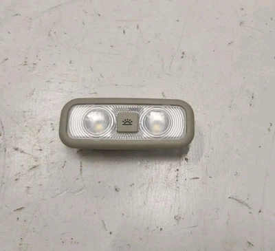 Ford Fusion Titanium 2017-2020 OEM cúpula trasera luz de lectura lámpara (3H47) Foto 1 de 4