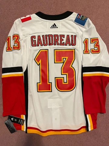 NWT Johnny Gaudreau Calgary Flames Adidas NHL Hockey Authentic Jersey Men 54 Cover