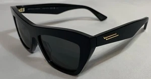 New Authentic Bottega Venetia BV1121S Black/Gray 001 Women’s 55mm Sunglasses - Picture 1 of 21
