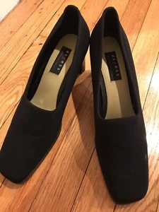 Liz Clairborne Black Shoe - Picture 1 of 7