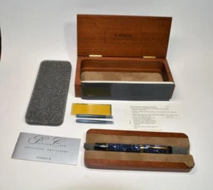 NIB Parker Duofold Centennial Blue Marble Fountain Pen 18k gold M 83 nib RARE! - Picture 1 of 7