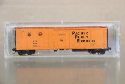 MICRO TRAINS MTL 70010 N GAUGE PACIFIC FRUIT EXPRESS PFE 51' REEFER CAR nz - Image 1 of 3
