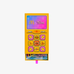 McDonald's x NewJeans Special Gift Set Collectors Kit Ver. 2 ⭐Tracking⭐ - Picture 1 of 2